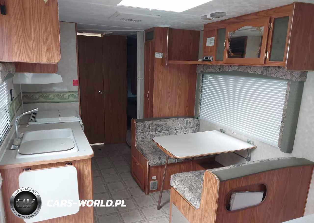 2004 Komfort Corp. Komfort 24B VIN:1K52KBL2042022174 - 8