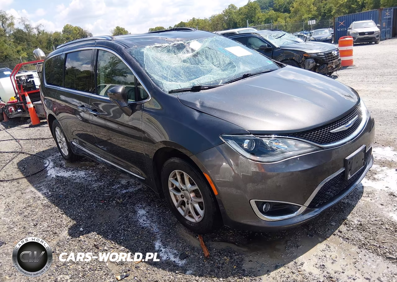 2020 Chrysler Pacifica Touring L