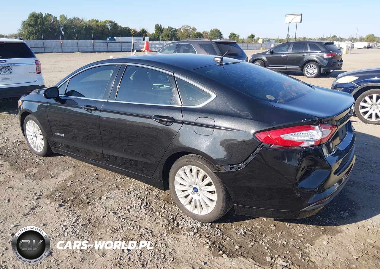 2015 Ford Fusion Hybrid Se VIN:3FA6P0LU9FR310814 - 3