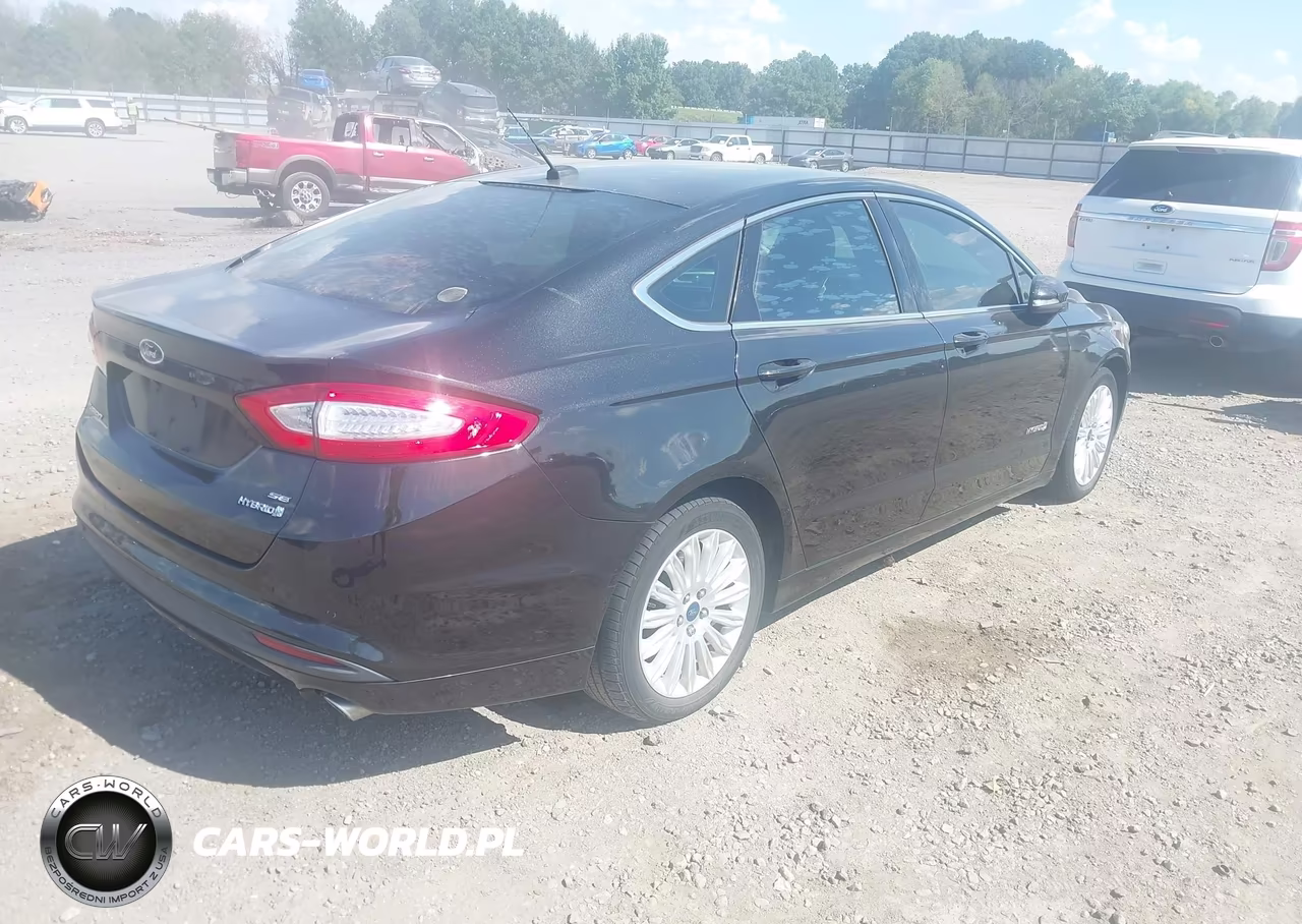 2015 Ford Fusion Hybrid Se VIN:3FA6P0LU9FR310814 - 4