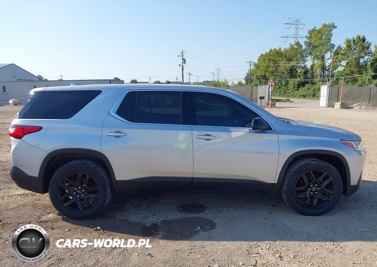 2021 Chevrolet Traverse Ls VIN:1GNERFKW7MJ170038 - 13