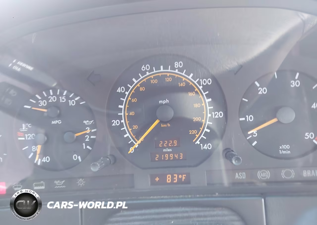 1992 MERCEDES-BENZ 300 SD VIN:WDBGB34E8NA061712 - 7