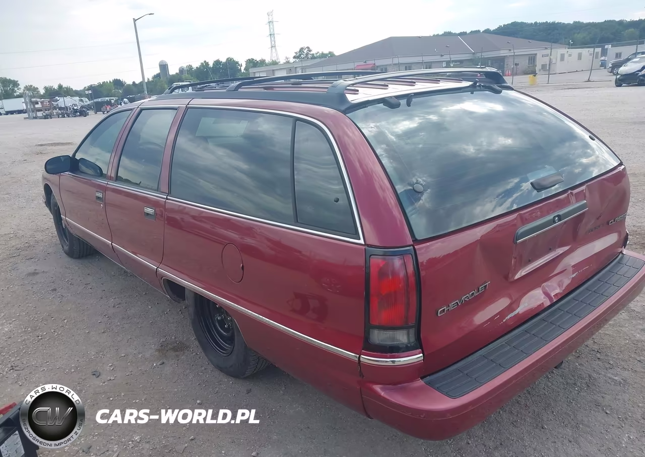 1995 Chevrolet Caprice Classic VIN:1G1BL82P4SR176582 - 3