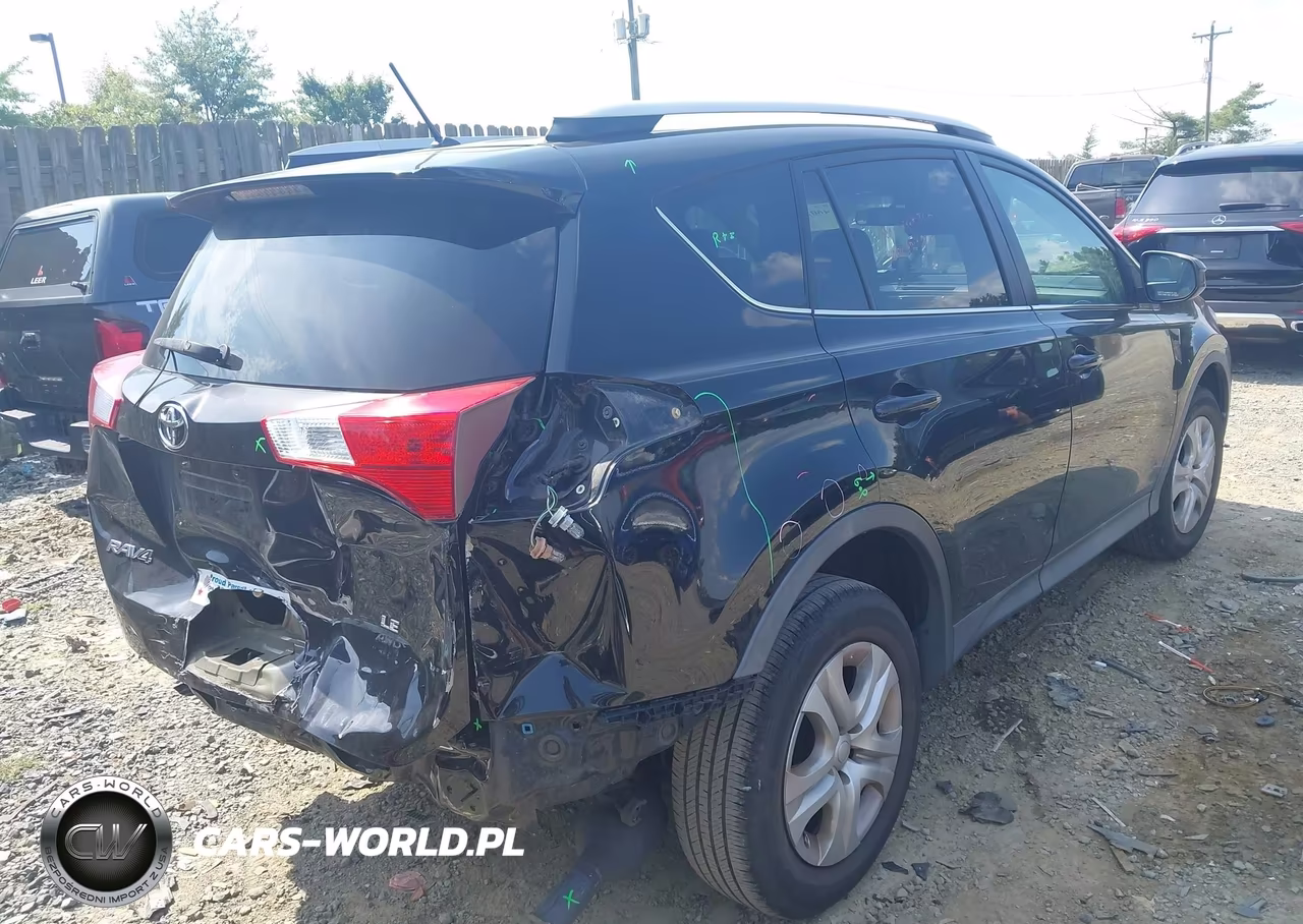 2015 Toyota Rav4 Le VIN:2T3BFREV3FW317582 - 4