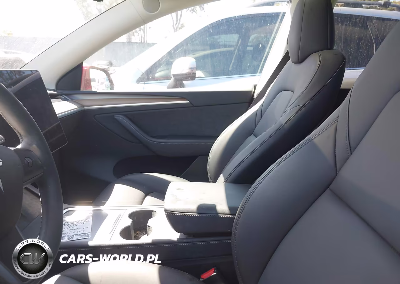 2024 Tesla Model Y Long Range Dual Motor All-Wheel Drive VIN:7SAYGDEE4RF013667 - 19