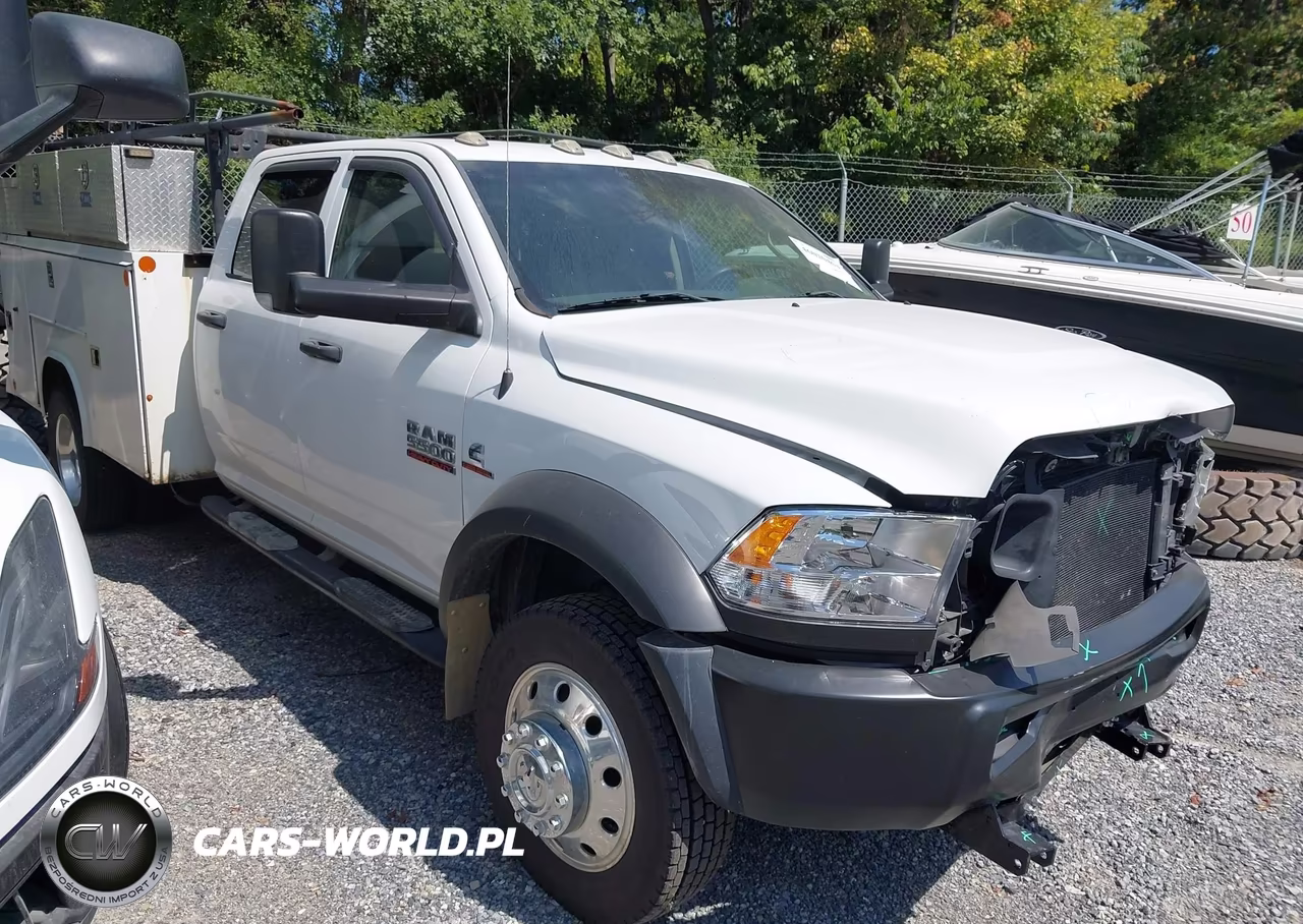 2018 Ram 5500 Chassis Tradesman-Slt-Laramie – zdjęcie 1 z 15