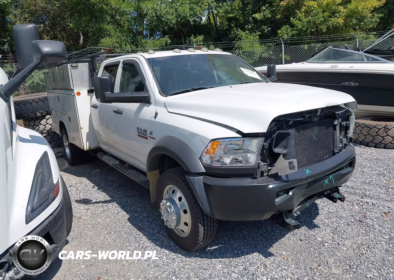 2018 Ram 5500 Chassis Tradesman-Slt-Laramie VIN:3C7WRNEL3JG122366 - 13