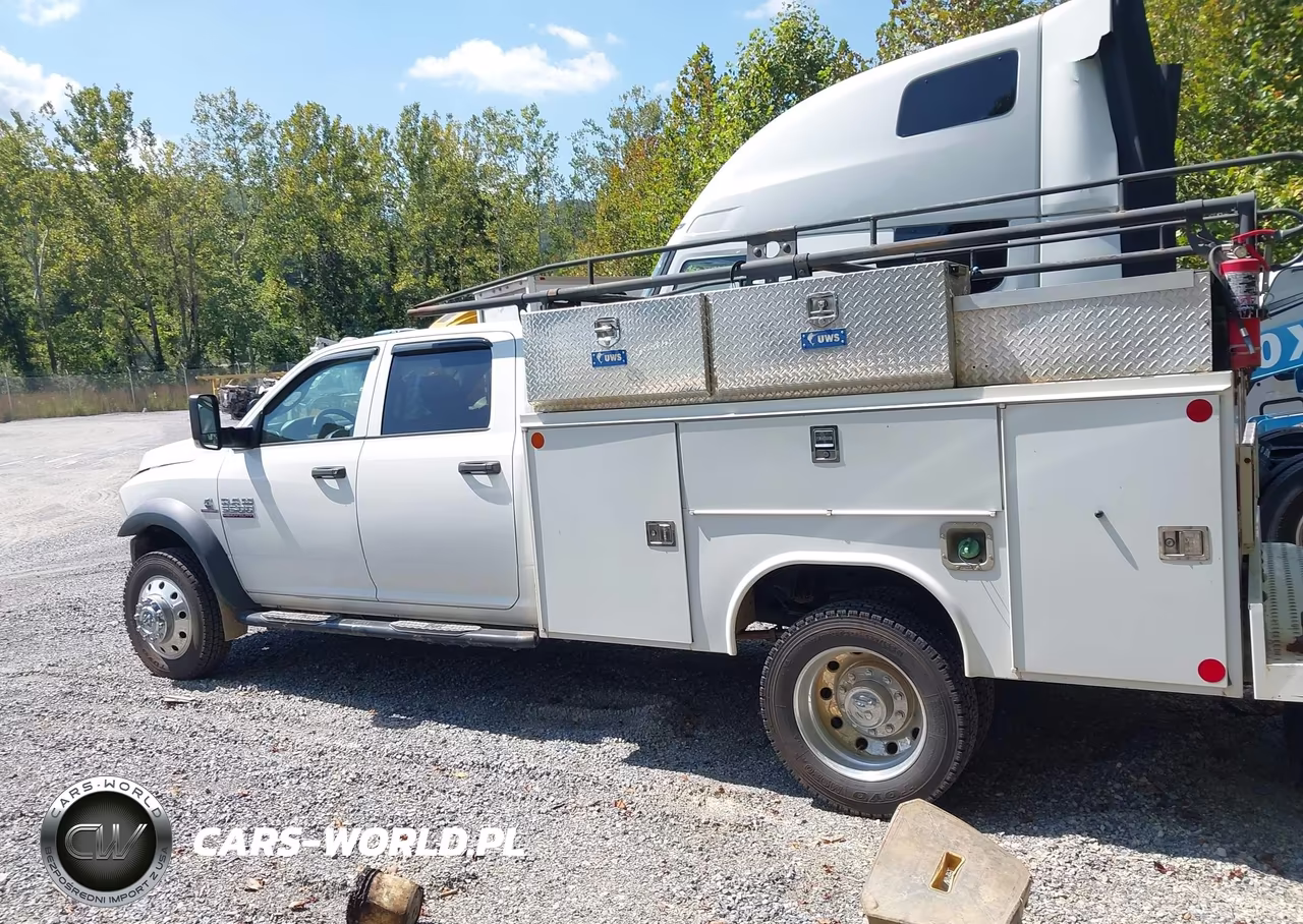 2018 Ram 5500 Chassis Tradesman-Slt-Laramie VIN:3C7WRNEL3JG122366 - 14