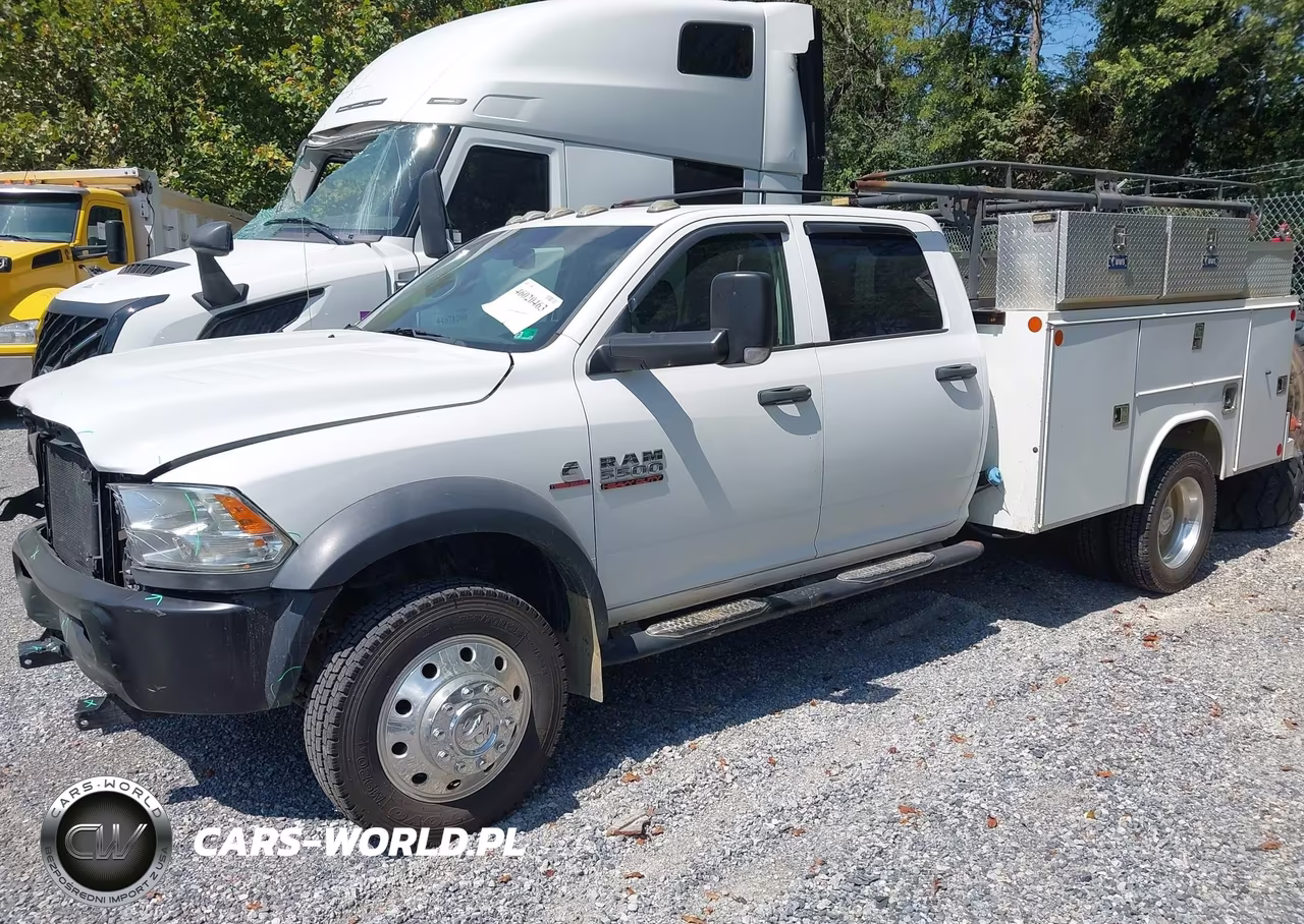 2018 Ram 5500 Chassis Tradesman-Slt-Laramie VIN:3C7WRNEL3JG122366 - 2