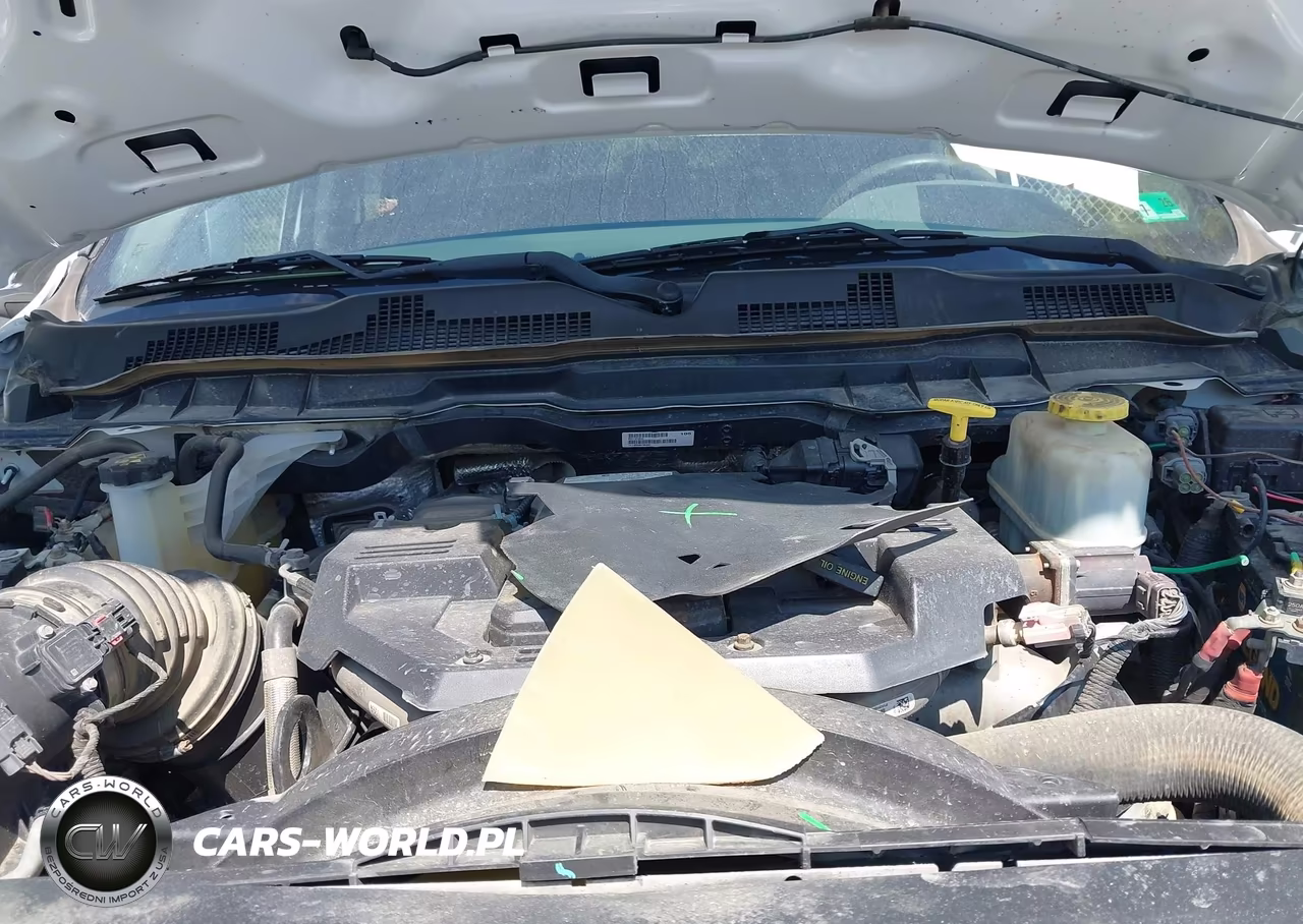 2018 Ram 5500 Chassis Tradesman-Slt-Laramie VIN:3C7WRNEL3JG122366 - 9