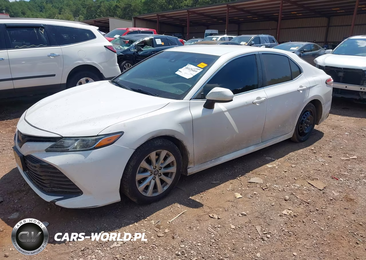 2019 Toyota Camry Le VIN:4T1B11HK9KU216776 - 2
