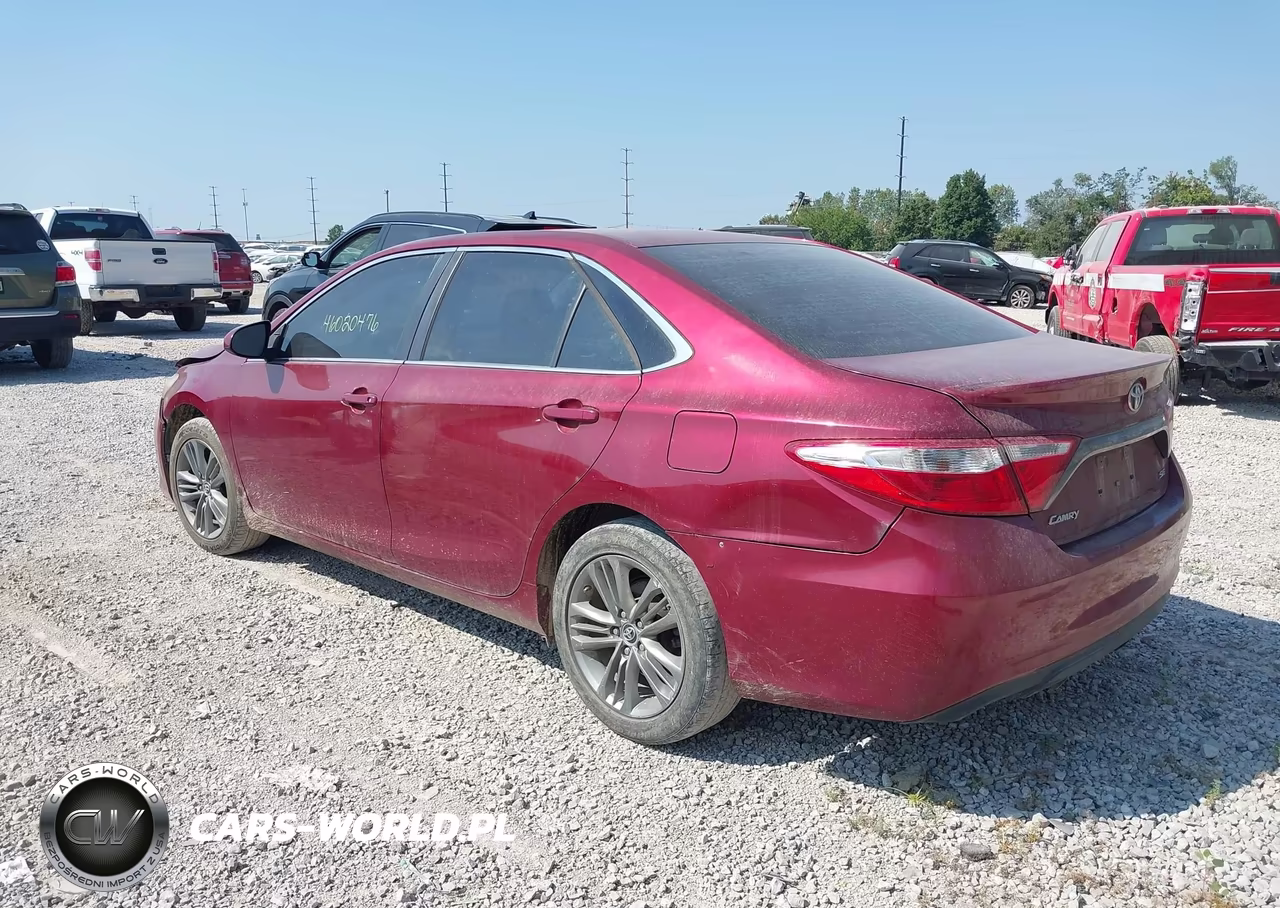 2015 Toyota Camry Se VIN:4T1BF1FK4FU979332 - 3