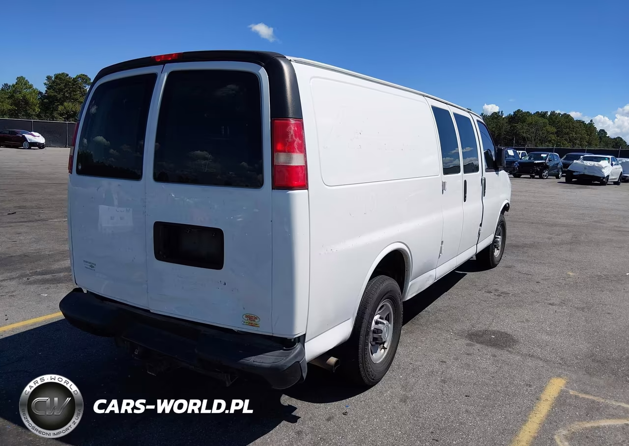 2017 Chevrolet Express 2500 Work Van VIN:1GCWGBFF1H1193746 - 4