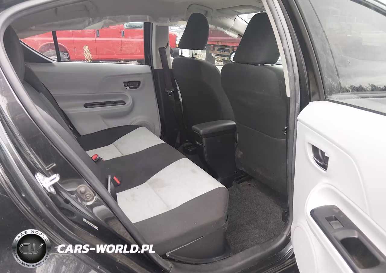 2014 Toyota Prius C Two VIN:JTDKDTB31E1569897 - 18
