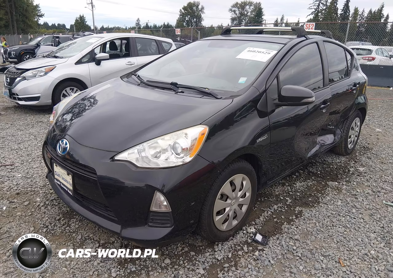 2014 Toyota Prius C Two VIN:JTDKDTB31E1569897 - 2