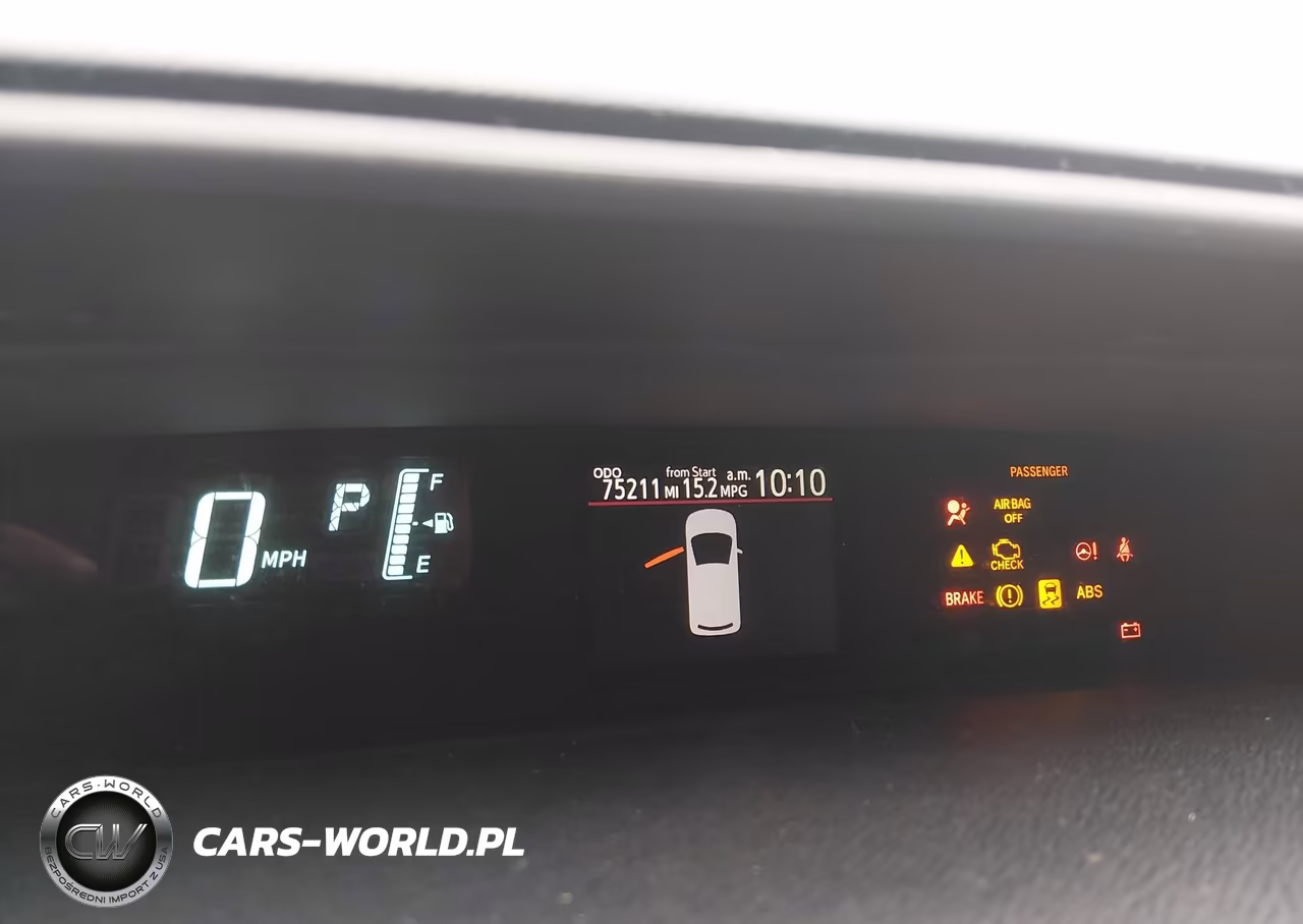 2014 Toyota Prius C Two VIN:JTDKDTB31E1569897 - 7