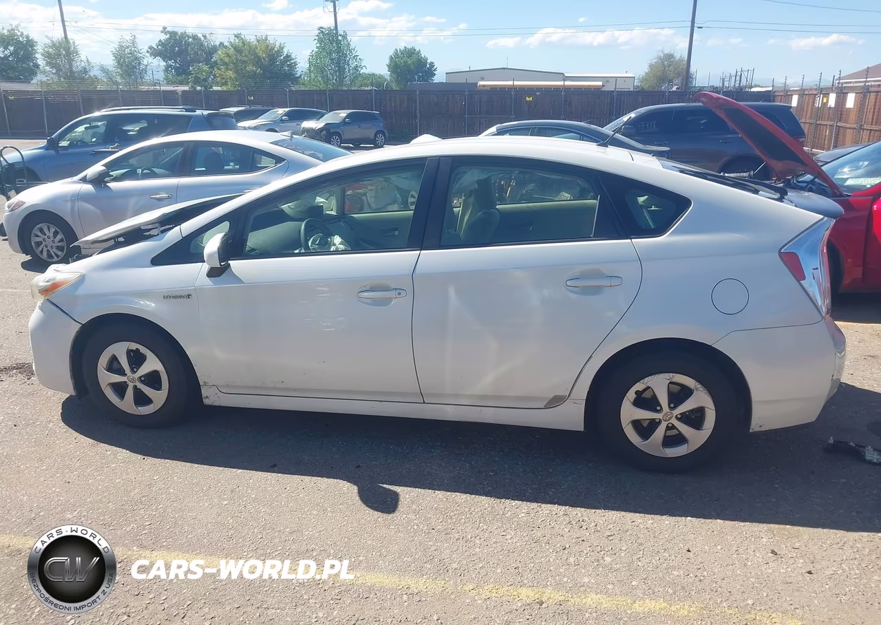 2014 Toyota Prius Two VIN:JTDKN3DU1E1794548 - 14