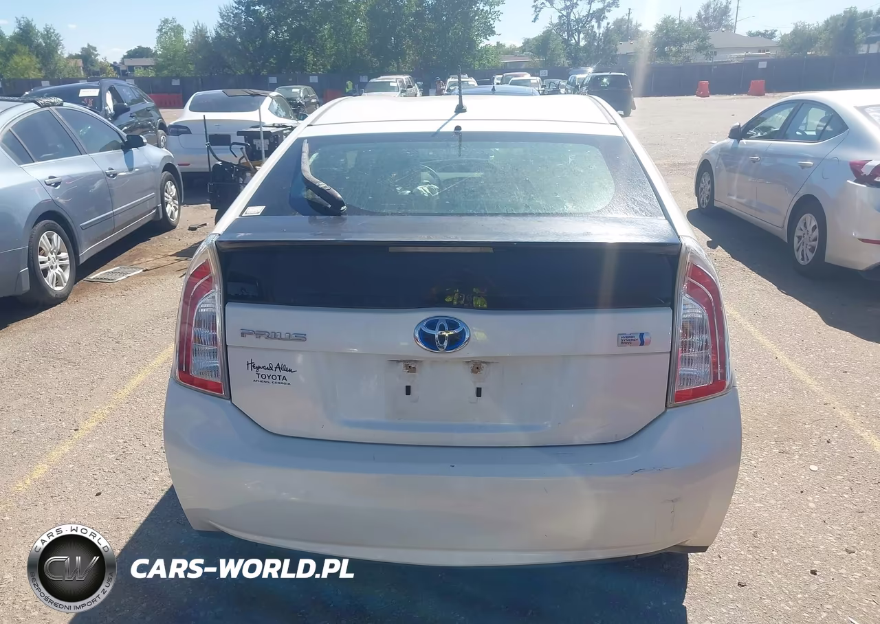 2014 Toyota Prius Two VIN:JTDKN3DU1E1794548 - 16