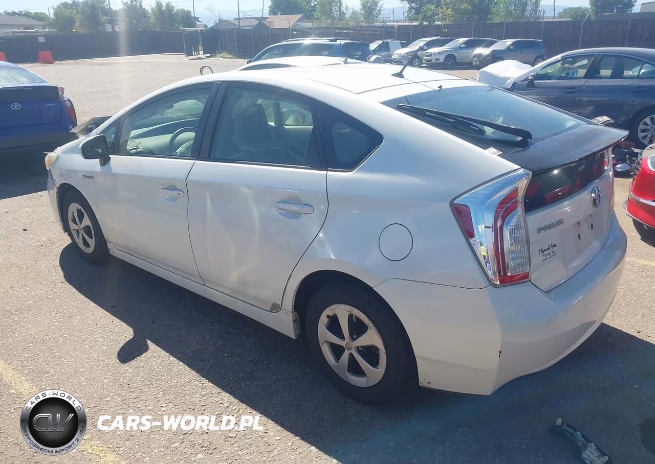 2014 Toyota Prius Two VIN:JTDKN3DU1E1794548 - 3