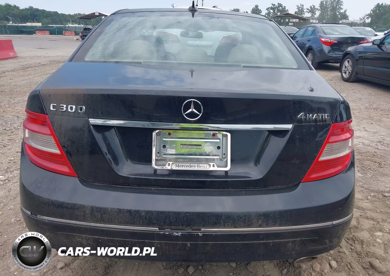 2011 Mercedes-Benz C 300 Luxury 4Matic VIN:WDDGF8BB0BR147627 - 16