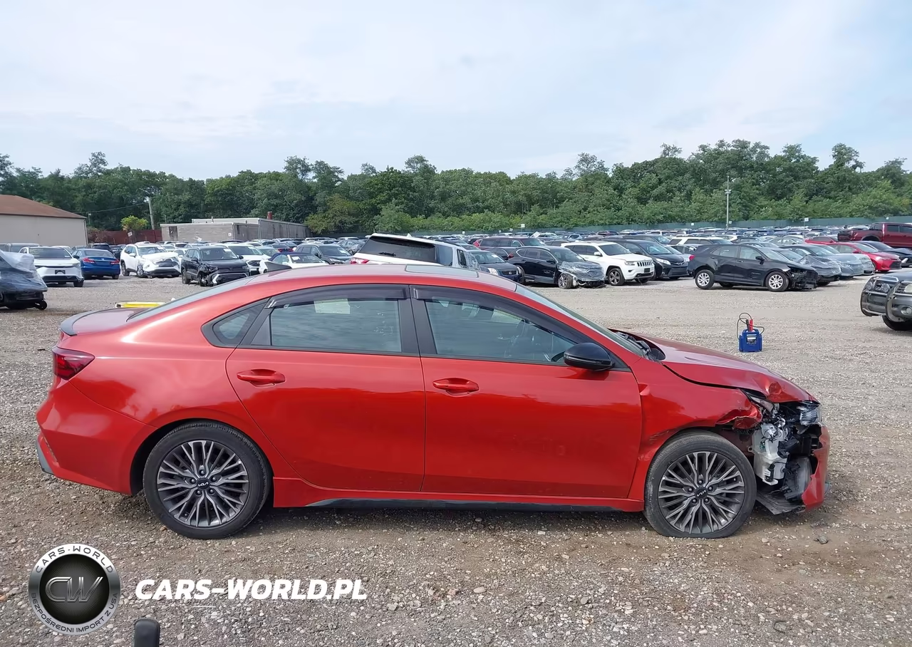 2024 Kia Forte Gt-Line VIN:3KPF54AD0RE720245 - 13