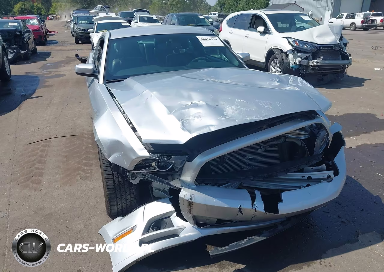 2014 Ford Mustang V6 Premium VIN:1ZVBP8AMXE5277511 - 6