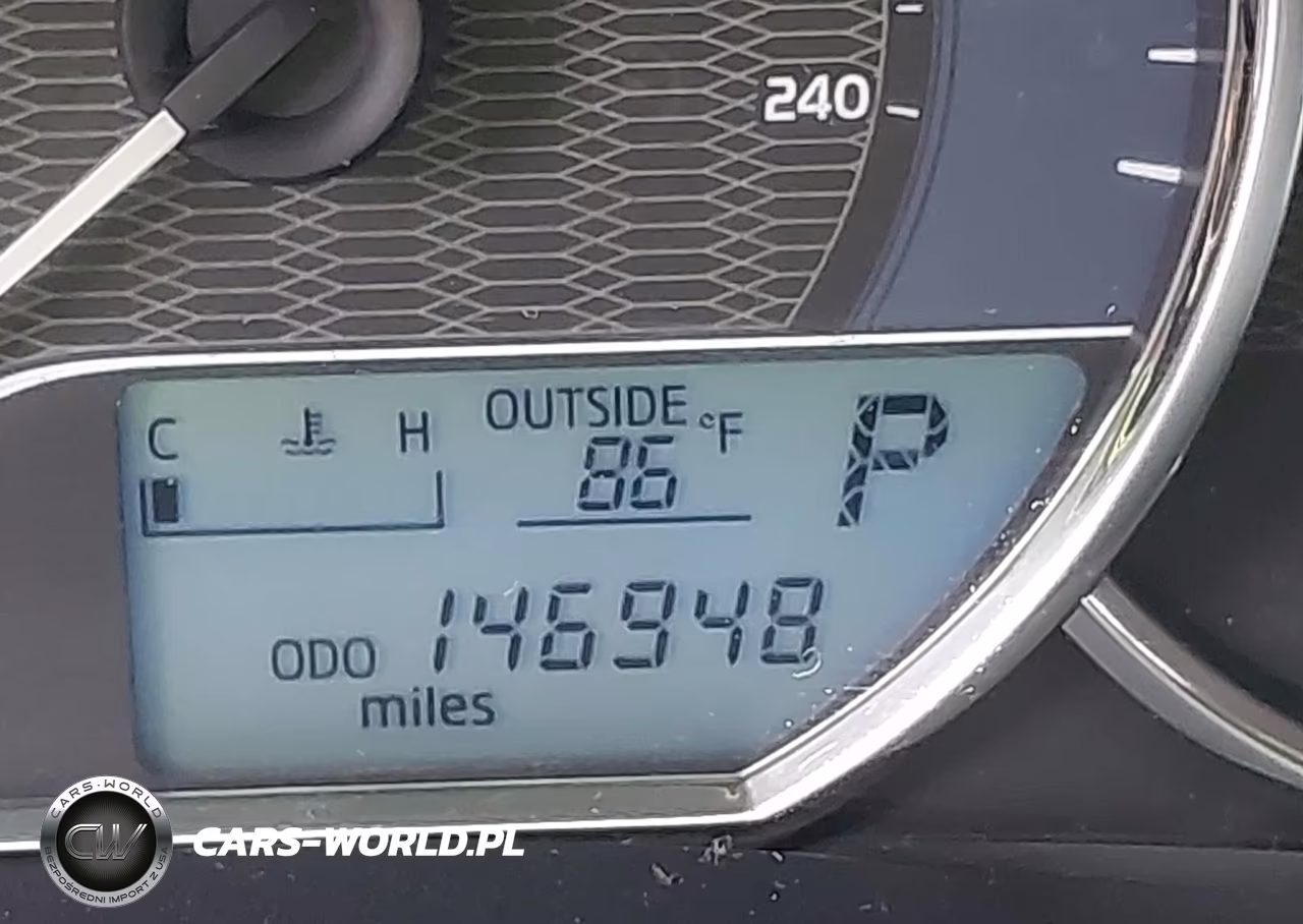 2015 Toyota Corolla Le VIN:2T1BURHE9FC380018 - 15