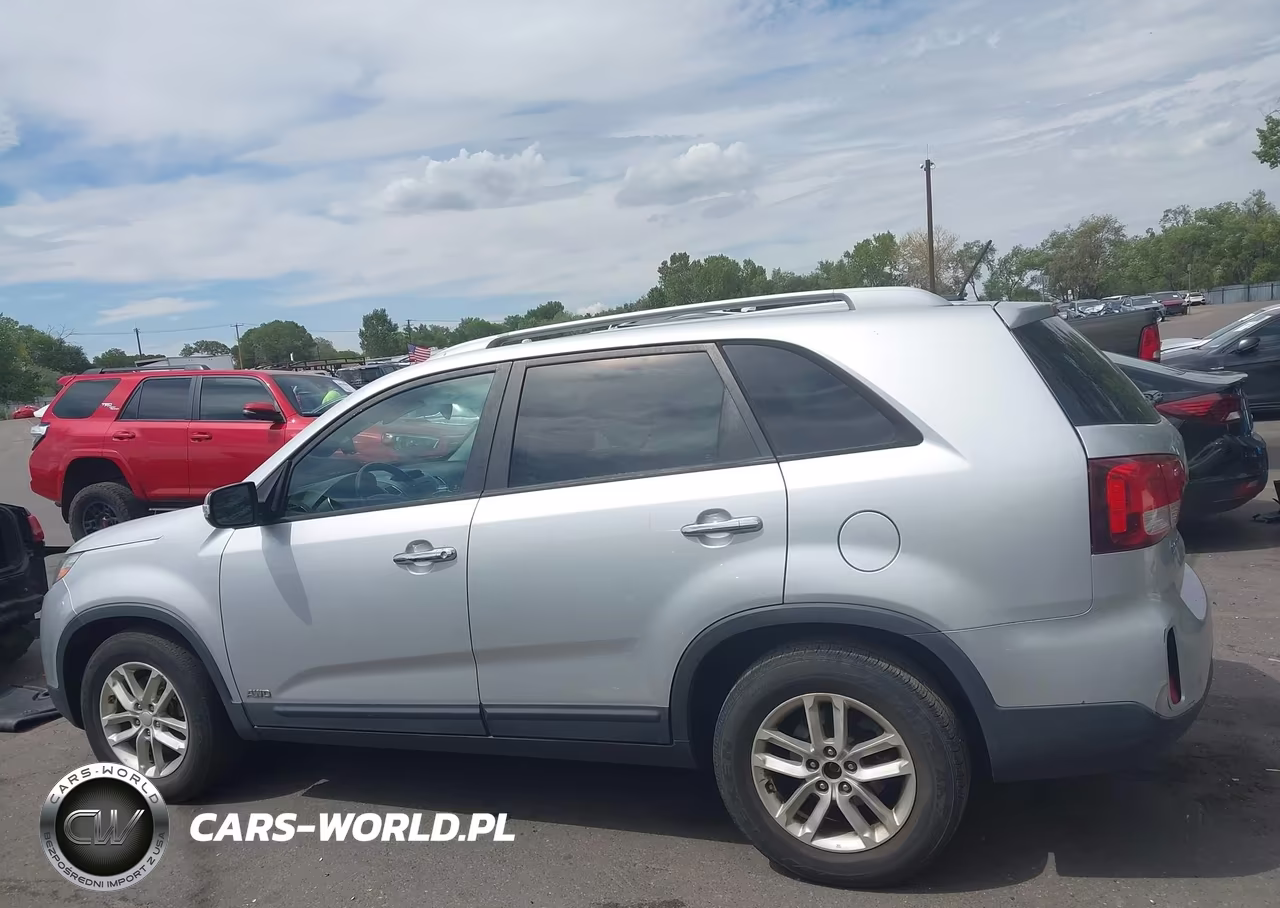 2014 Kia Sorento Lx VIN:5XYKTCA65EG476119 - 14
