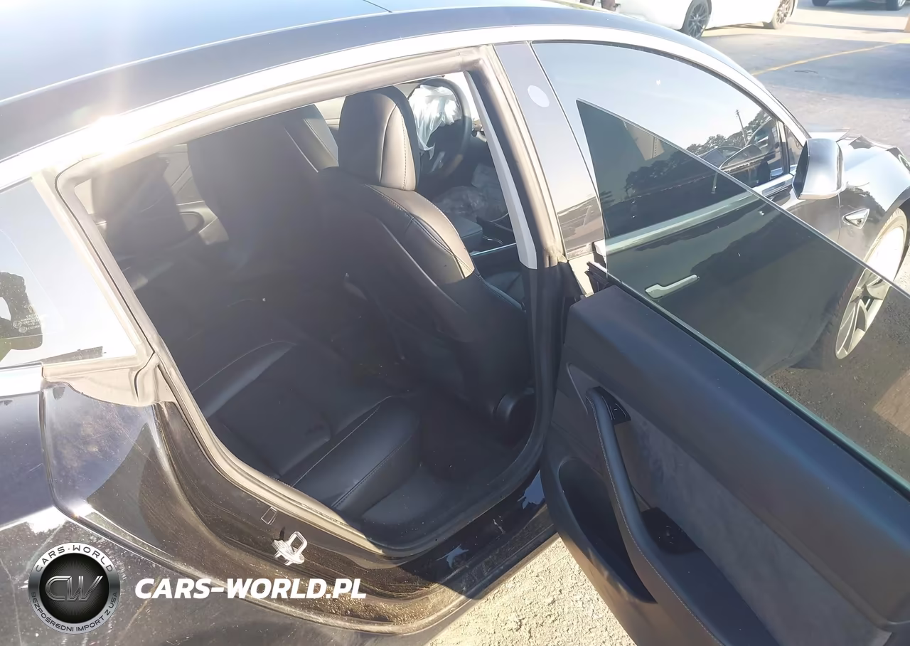 2020 Tesla Model 3 VIN:5YJ3E1EAXLF792895 - 8