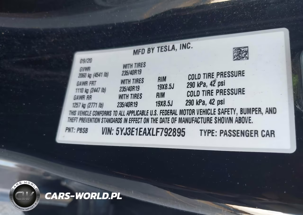 2020 Tesla Model 3 VIN:5YJ3E1EAXLF792895 - 9