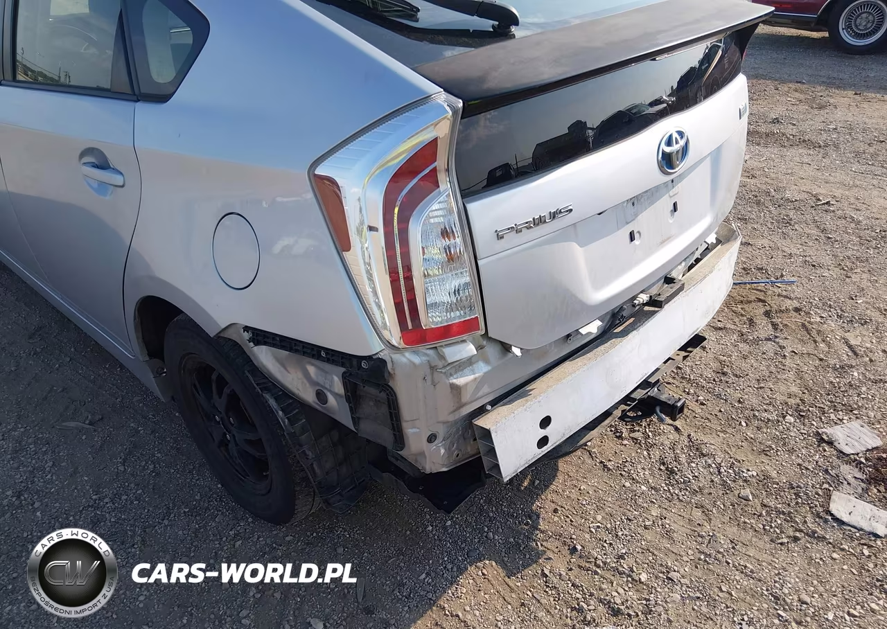 2013 Toyota Prius Three VIN:JTDKN3DU6D5570456 - 18