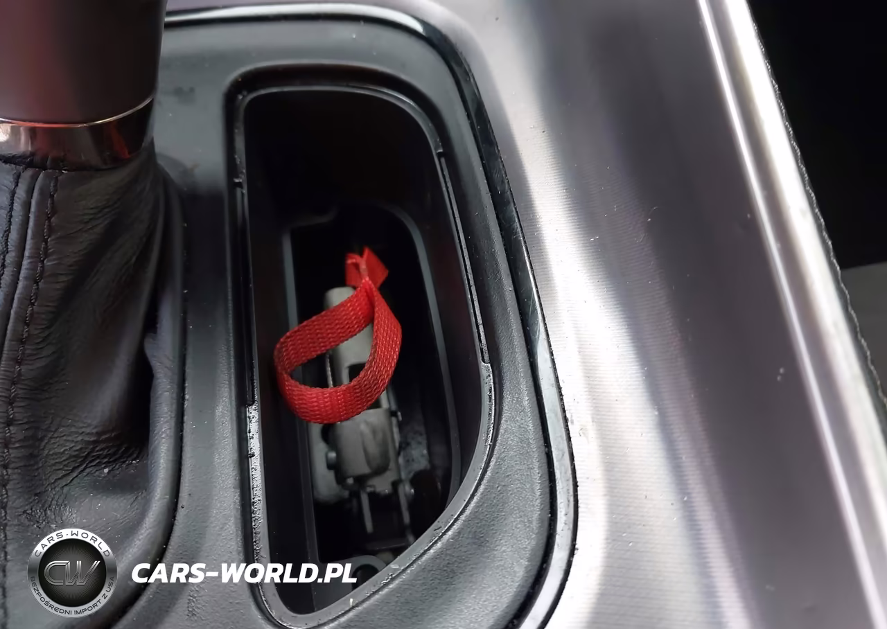 2019 Dodge Challenger Sxt VIN:2C3CDZAG2KH503825 - 6