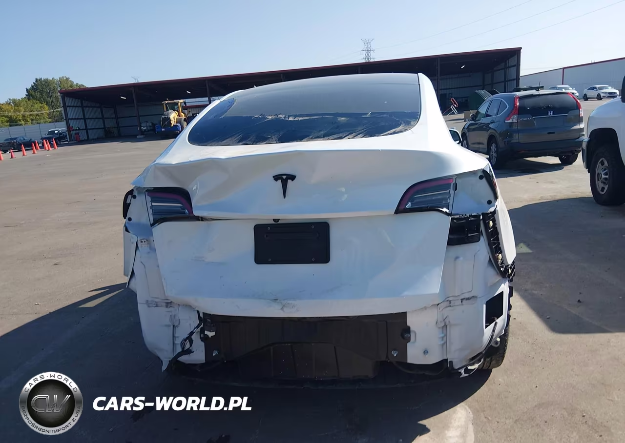 2022 Tesla Model Y Long Range Dual Motor All-Wheel Drive VIN:7SAYGDEE3NF386421 - 16