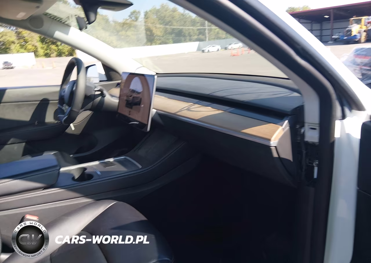 2022 Tesla Model Y Long Range Dual Motor All-Wheel Drive VIN:7SAYGDEE3NF386421 - 5
