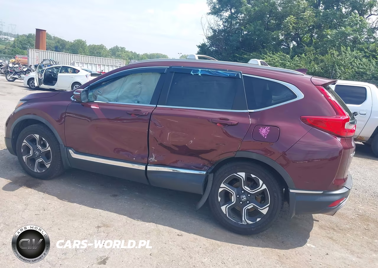 2018 Honda Cr-V Touring VIN:7FARW2H97JE070641 - 3