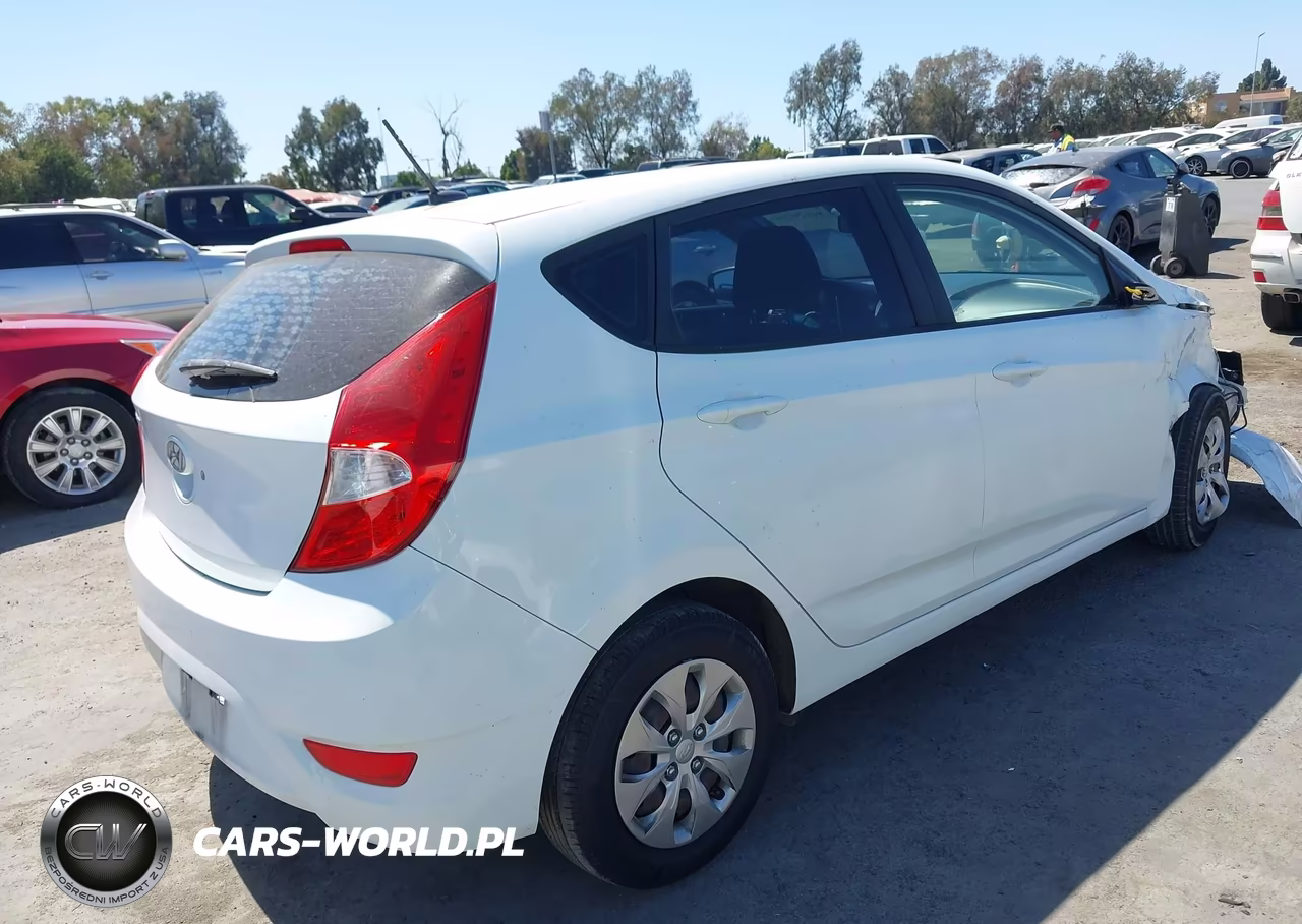 2017 Hyundai Accent Se VIN:KMHCT5AE3HU325236 - 4