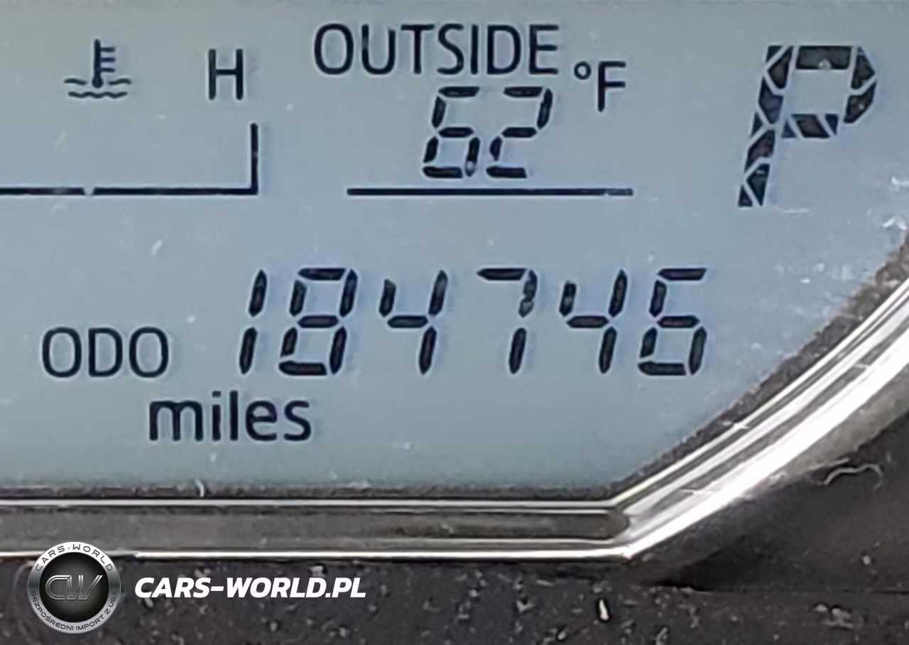 2015 Toyota Corolla Le VIN:5YFBURHE0FP189216 - 15