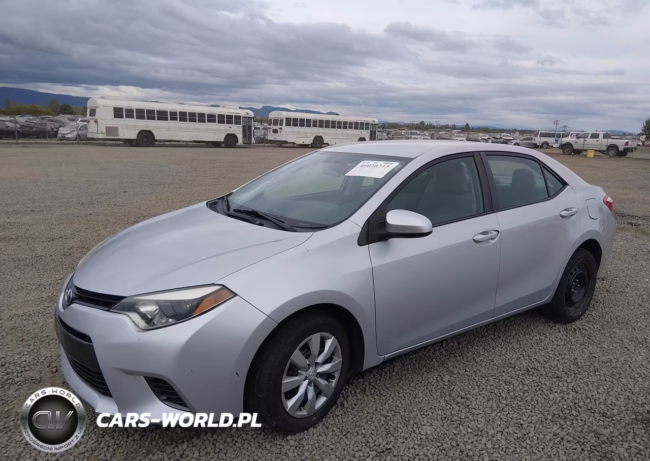 2015 Toyota Corolla Le VIN:5YFBURHE0FP189216 - 2