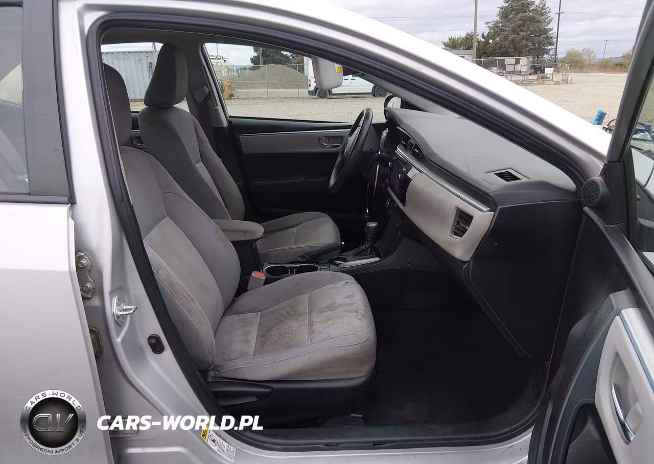 2015 Toyota Corolla Le VIN:5YFBURHE0FP189216 - 5