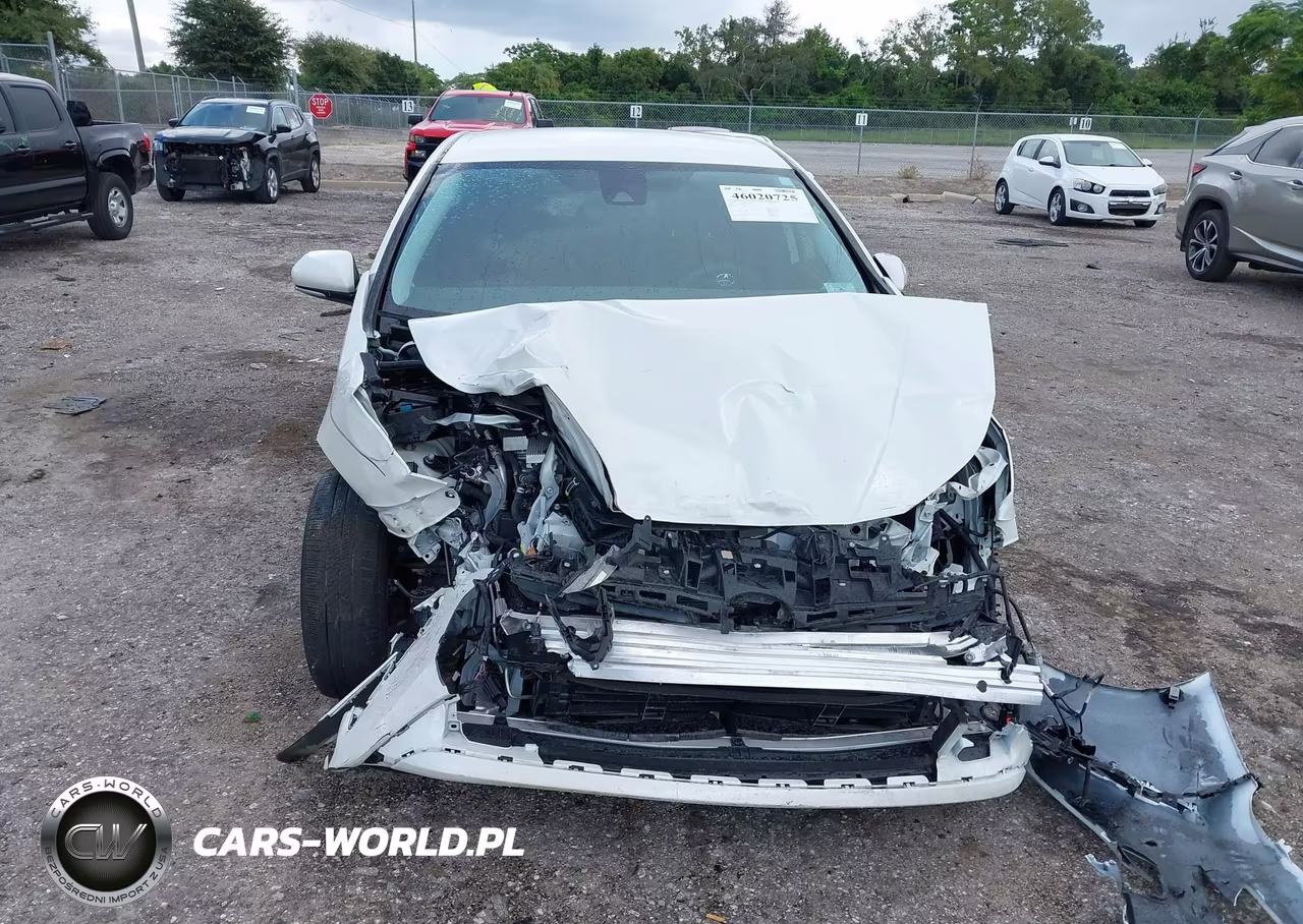 2019 Toyota Prius Le VIN:JTDKARFU3K3099225 - 11