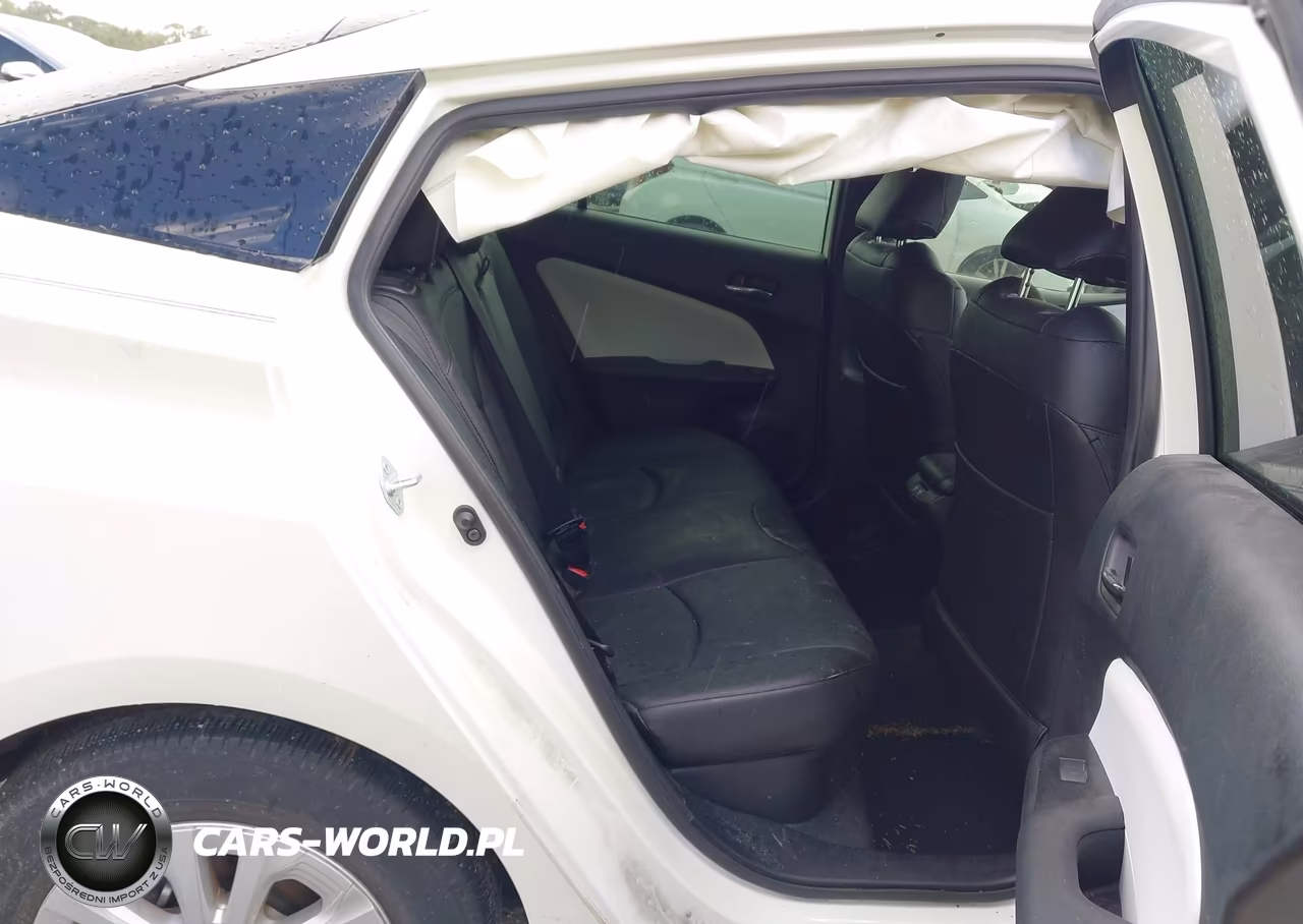 2019 Toyota Prius Le VIN:JTDKARFU3K3099225 - 8