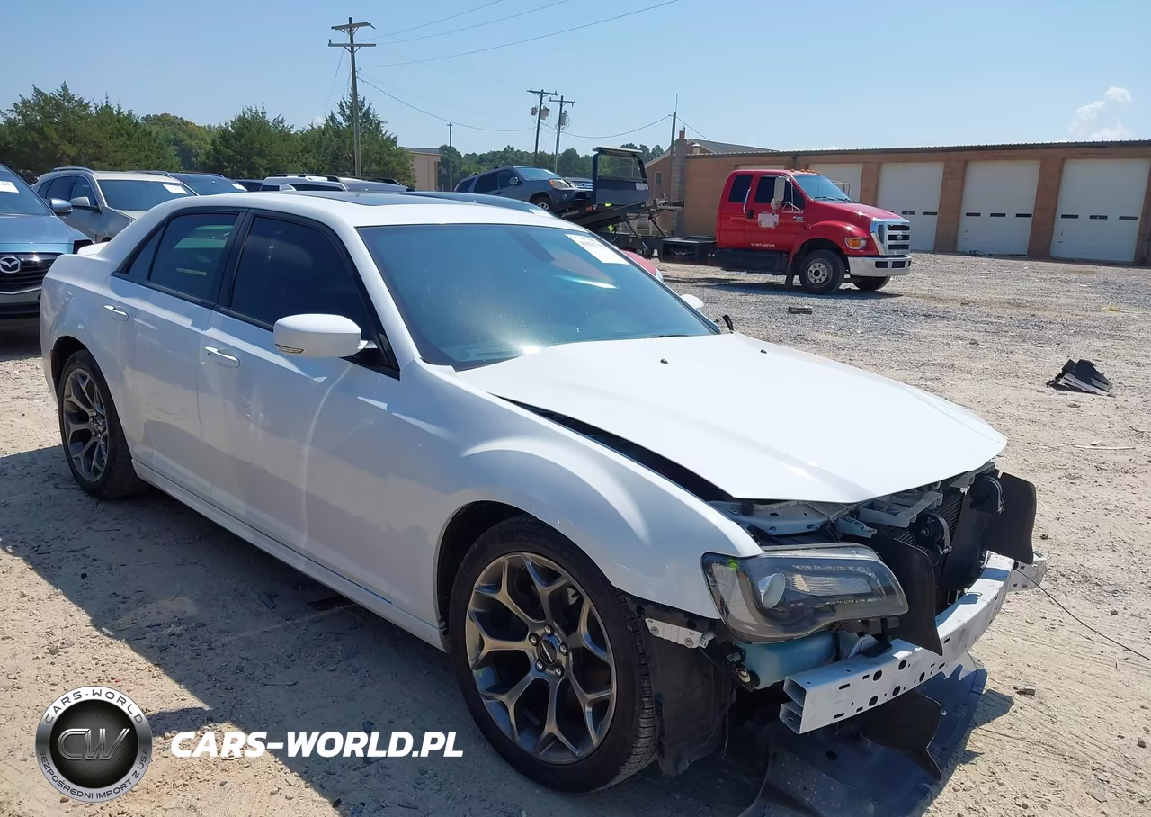 2018 Chrysler 300 300S VIN:2C3CCABG1JH266987 - 1