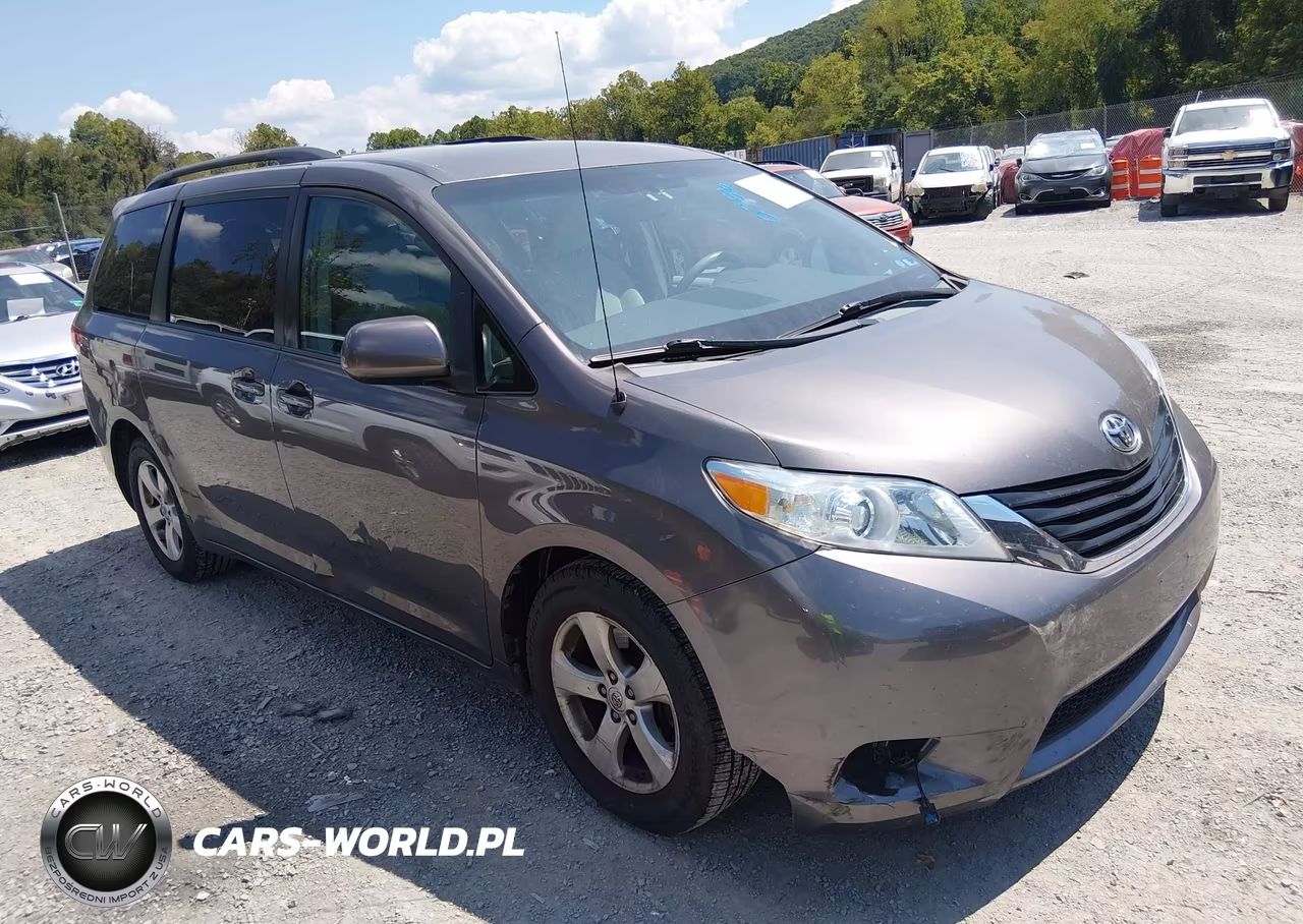 2013 Toyota Sienna Le V6 8 Passenger – zdjęcie 1 z 18