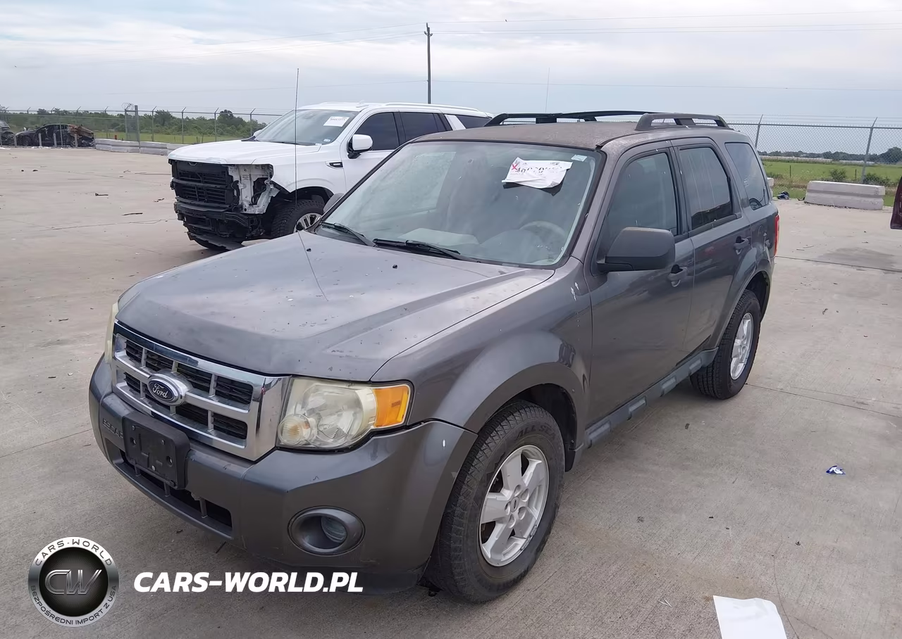 2010 Ford Escape Xls VIN:1FMCU0C75AKC44996 - 6