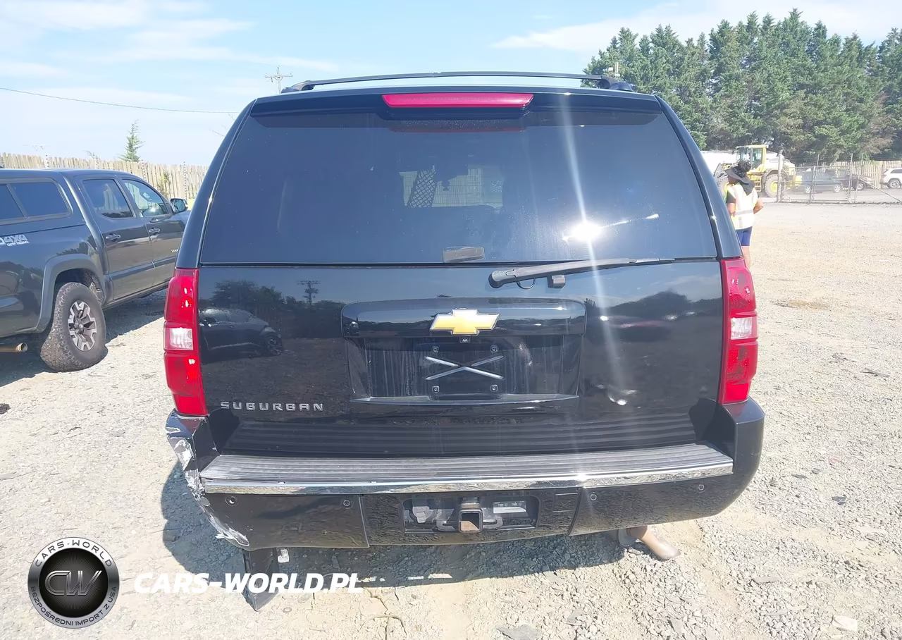 2014 Chevrolet Suburban Ltz VIN:1GNSKKE74ER110970 - 17