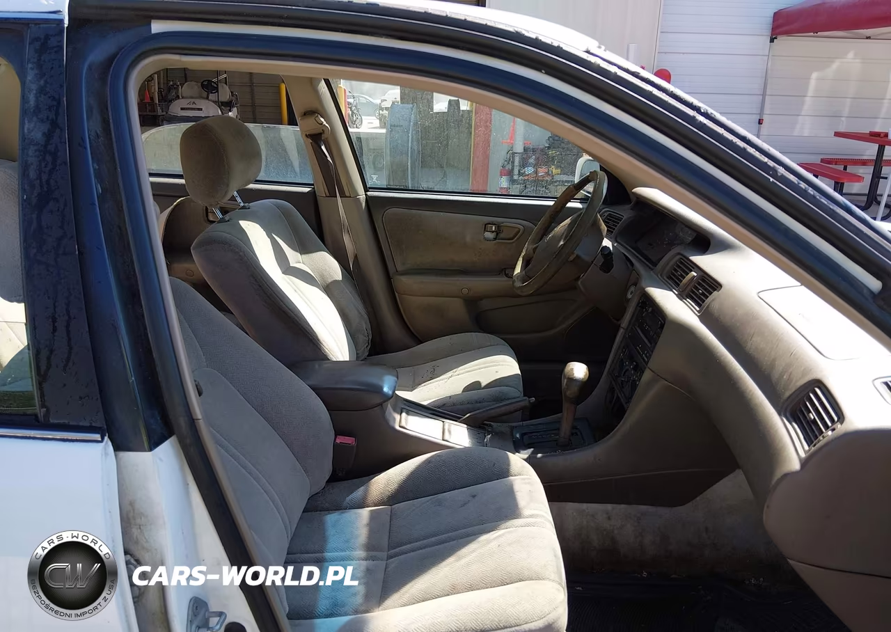 1999 Toyota Camry Ce VIN:4T1BG22K2XU554699 - 5