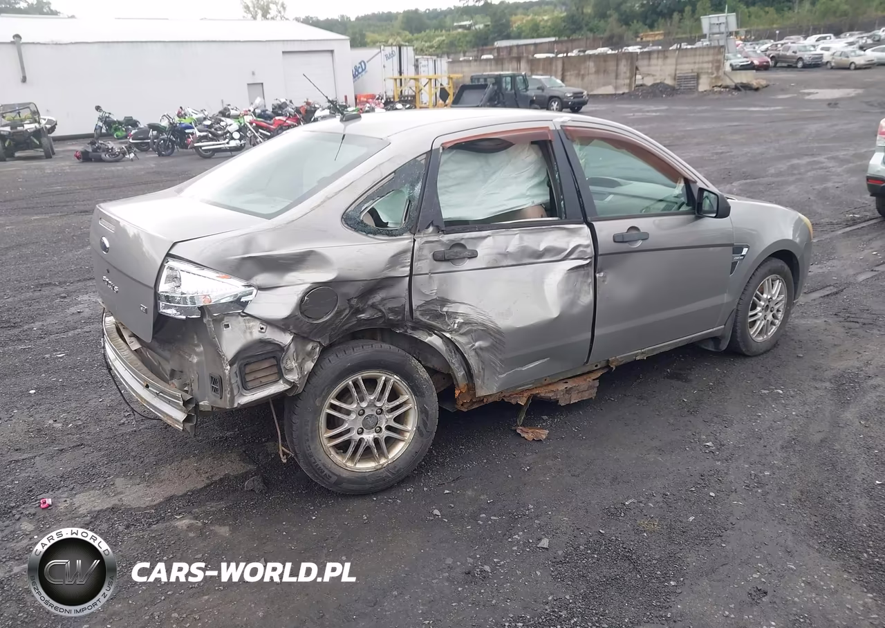 2008 Ford Focus Se VIN:1FAHP35N38W182912 - 4