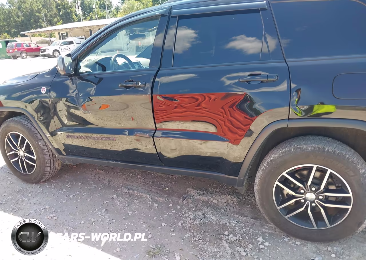 2018 Jeep Grand Cherokee Trailhawk 4X4 VIN:1C4RJFLT8JC363563 - 14