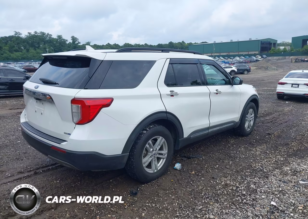 2020 Ford Explorer Xlt VIN:1FMSK8DH2LGA46261 - 4