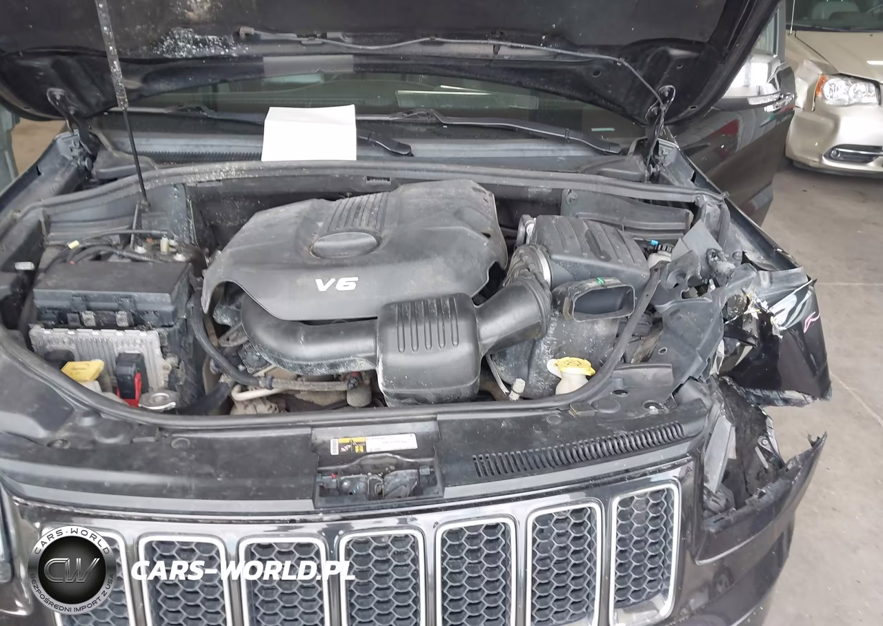 2015 Jeep Grand Cherokee Overland VIN:1C4RJFCG0FC806265 - 10